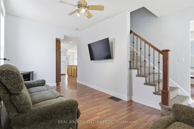 368 Wellington Avenue S • North Perth, ON photo 5