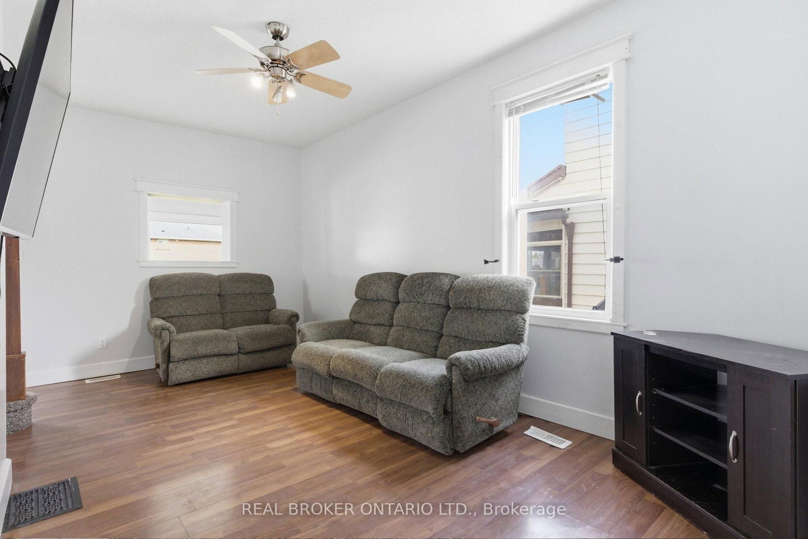368 Wellington Avenue S • North Perth, ON photo 9