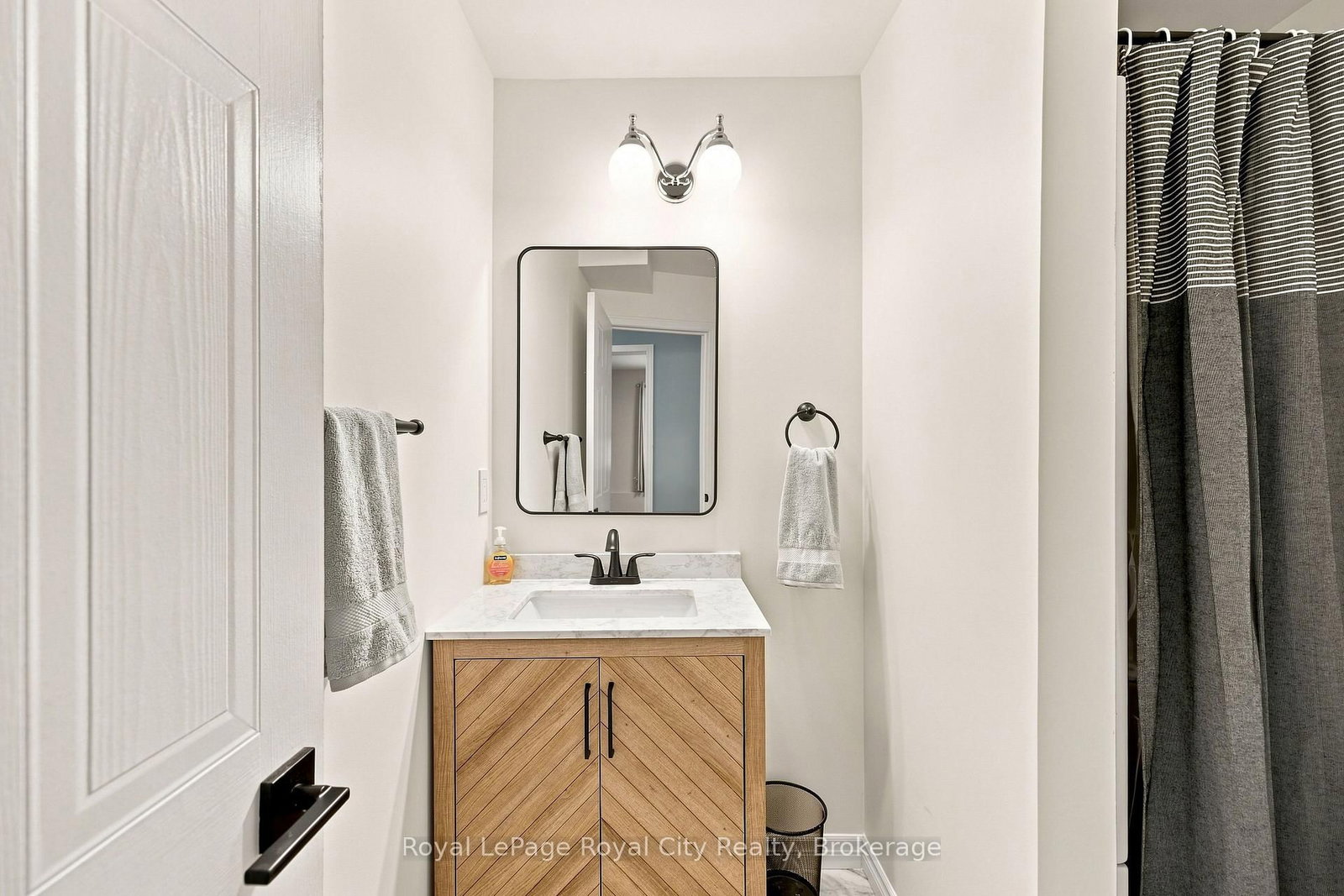 399 STARWOOD Drive • Guelph, ON photo 21