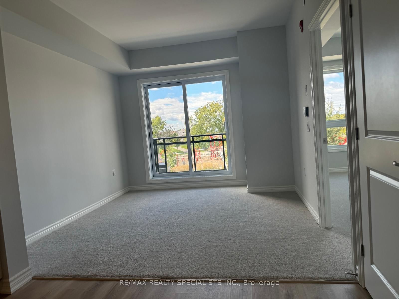 397 Codds Road • #203 • Ottawa, ON photo 5