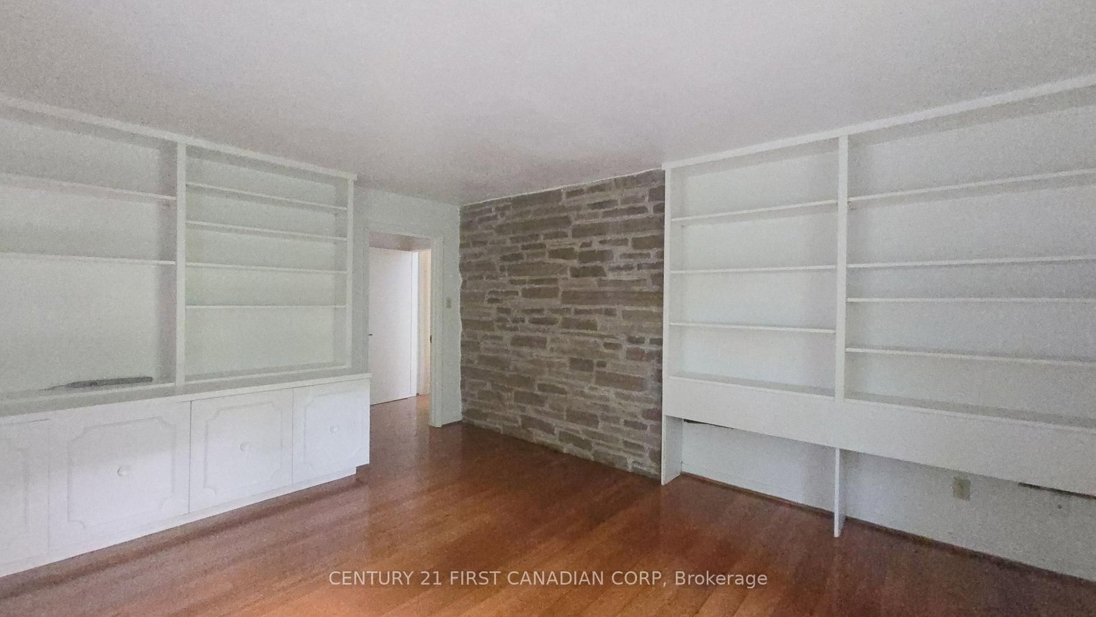 2546 Westdel Bourne • London South, ON photo 19