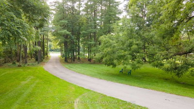 2546 Westdel Bourne • London South, ON photo 4