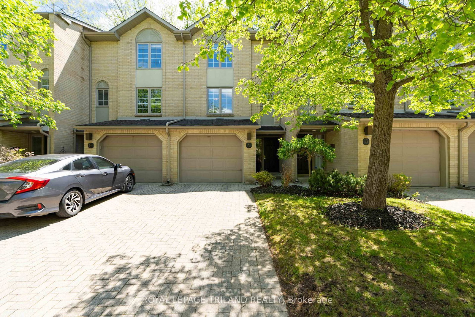 4 - 1399 Commissioners Road, London South