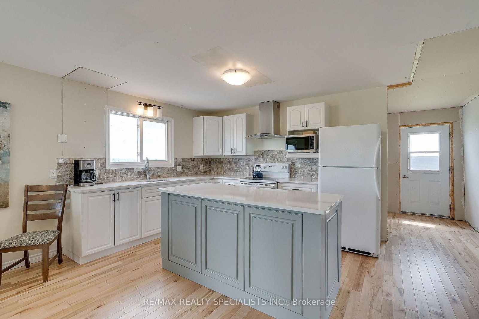 441158 Concession Road 12-13 • East Luther Grand Valley, ON photo 9
