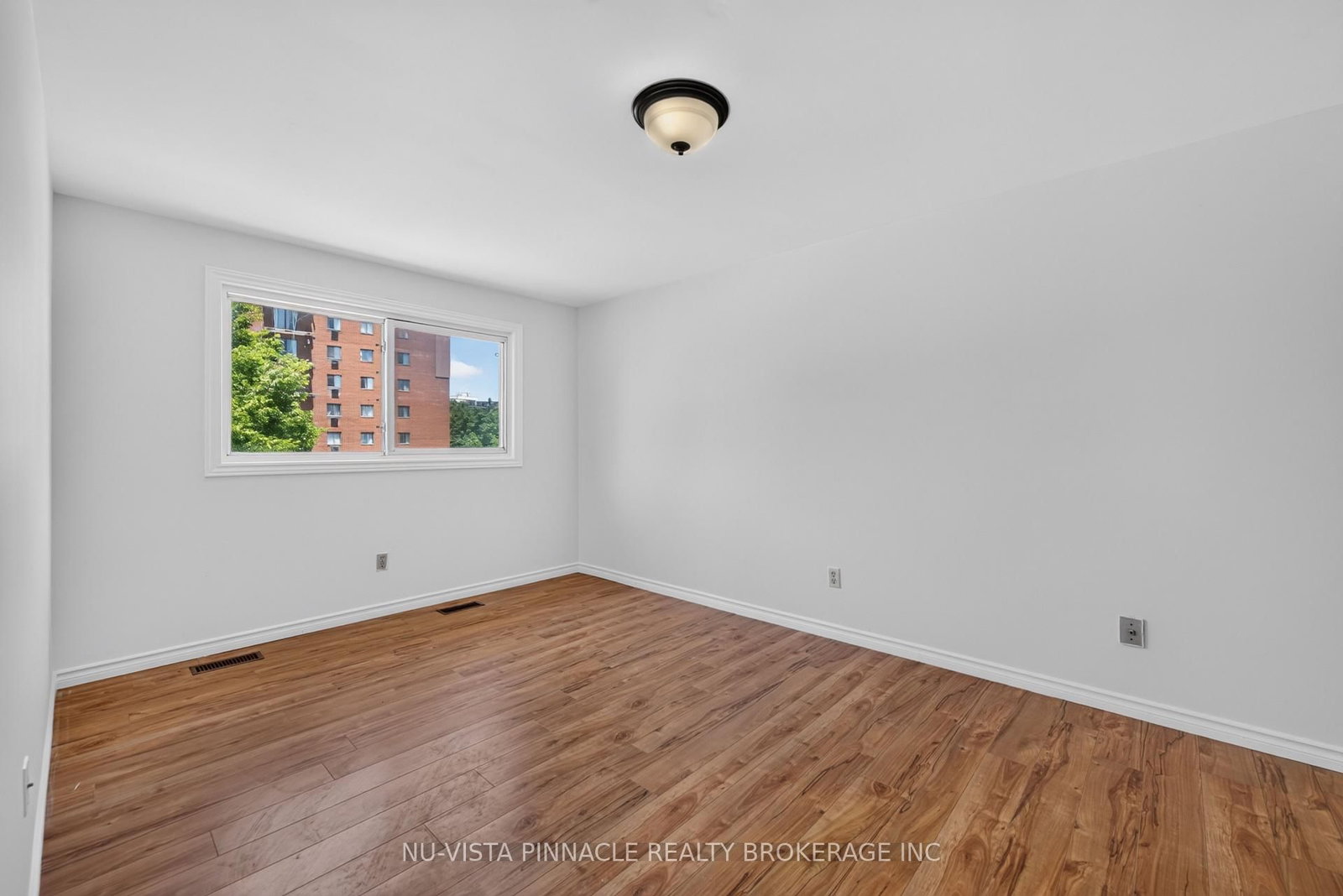 69 Conway Drive • London South, ON photo 17