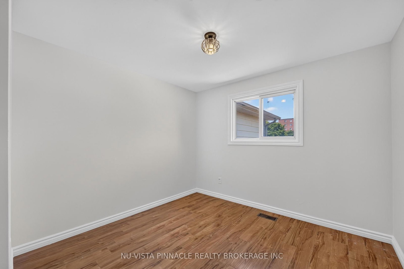 69 Conway Drive • London South, ON photo 24