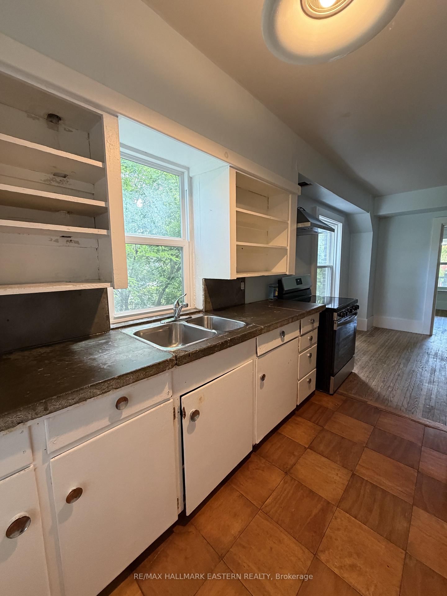 242 Dublin Street • Peterborough, ON photo 17