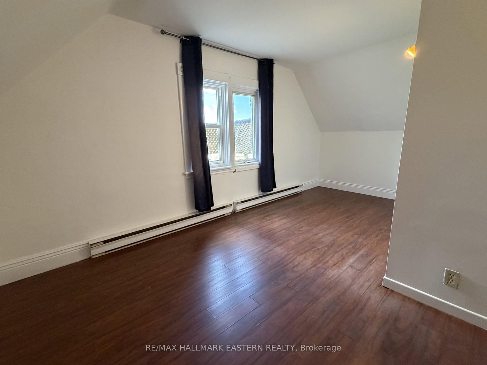 194 London Street • Peterborough, ON photo 11