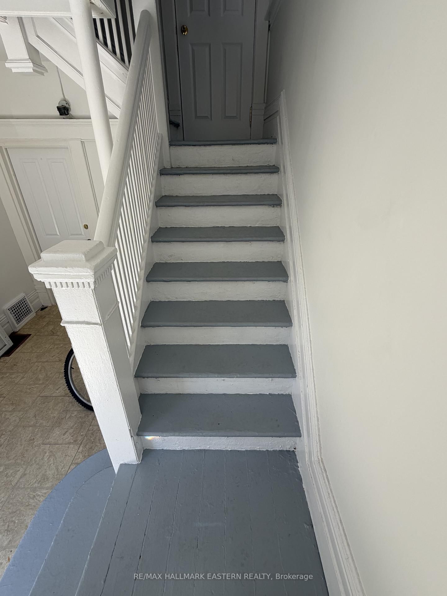 194 London Street • Peterborough, ON photo 8