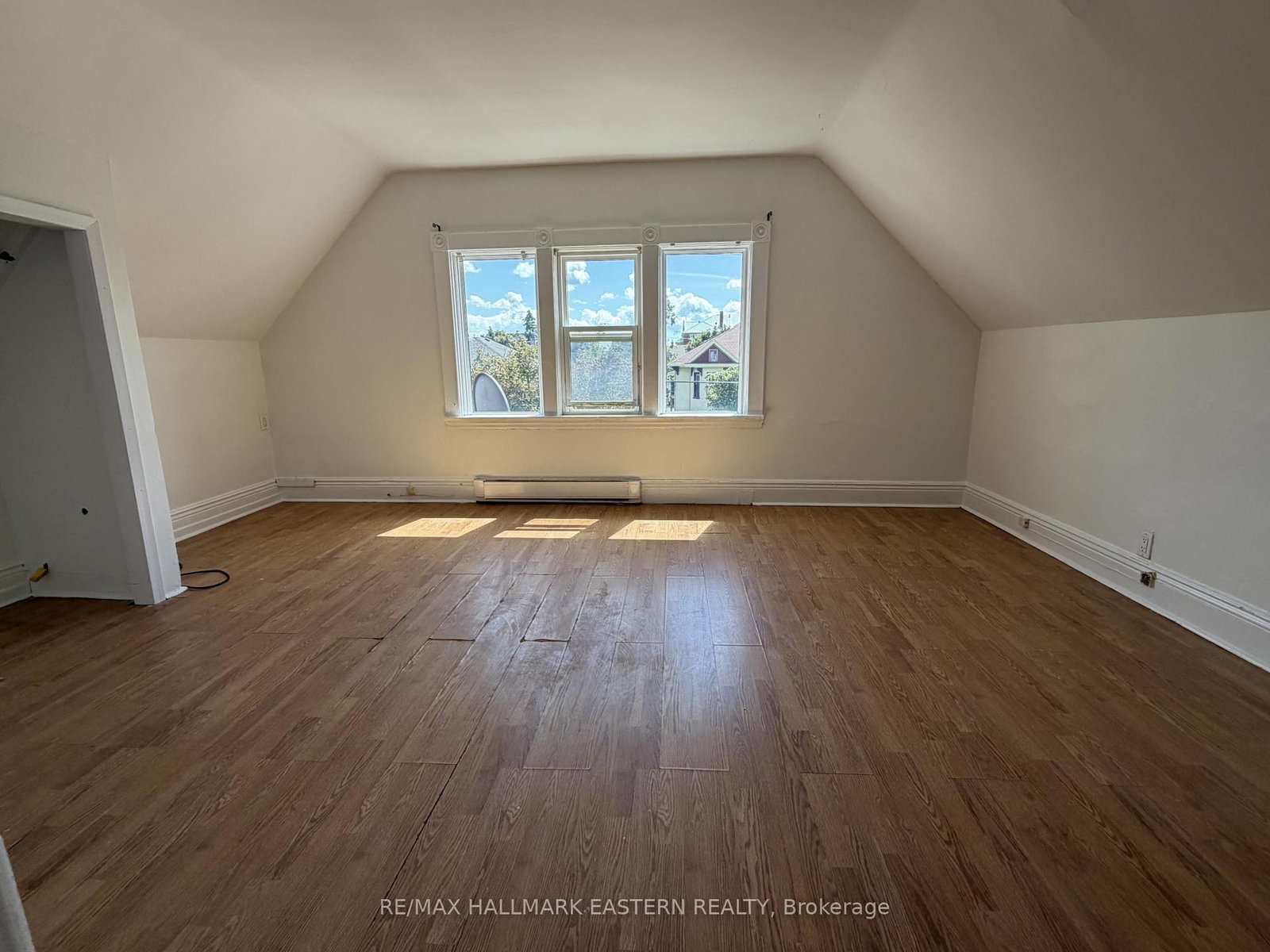 194 London Street • Peterborough, ON photo 9