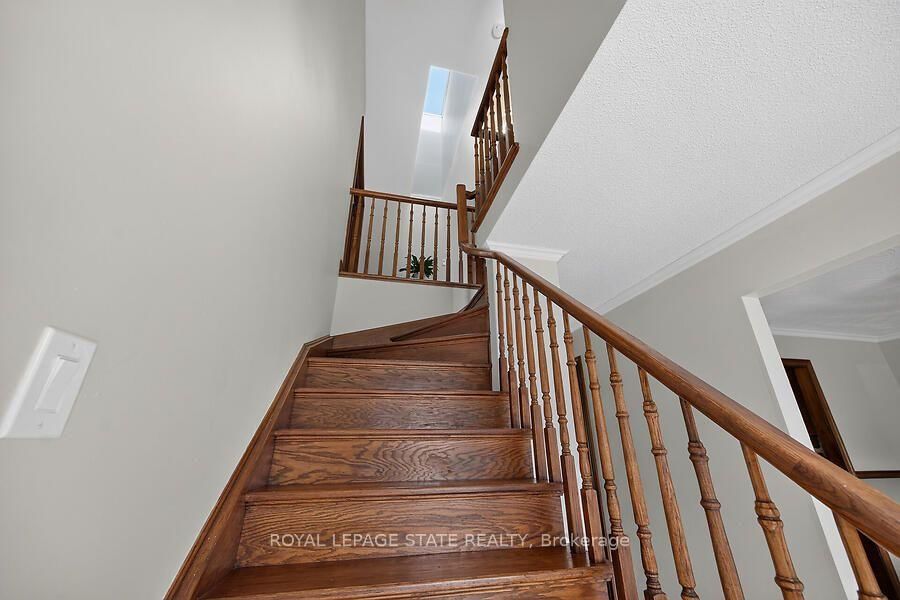 109 Maple Drive • Hamilton, ON photo 16