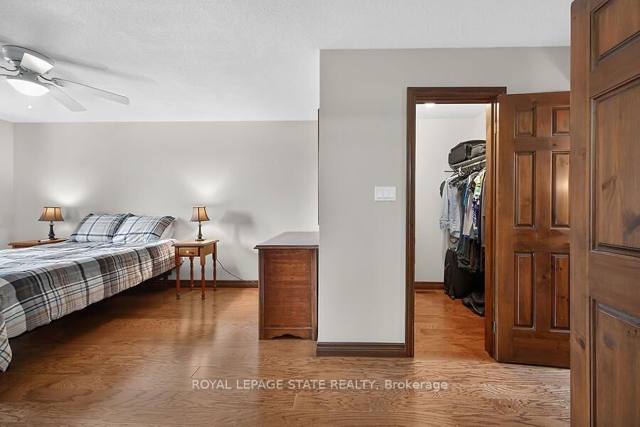 109 Maple Drive • Hamilton, ON photo 17