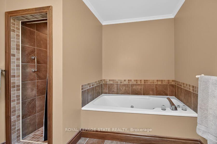 109 Maple Drive • Hamilton, ON photo 21