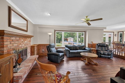 109 Maple Drive • Hamilton, ON photo 5