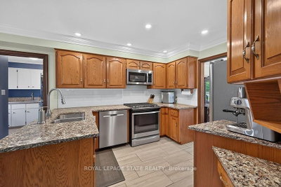 109 Maple Drive • Hamilton, ON photo 8