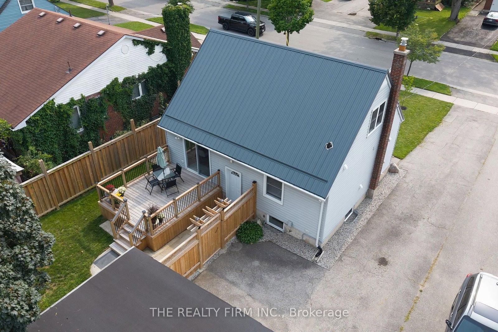 190 Vancouver Street • London East, ON photo 37