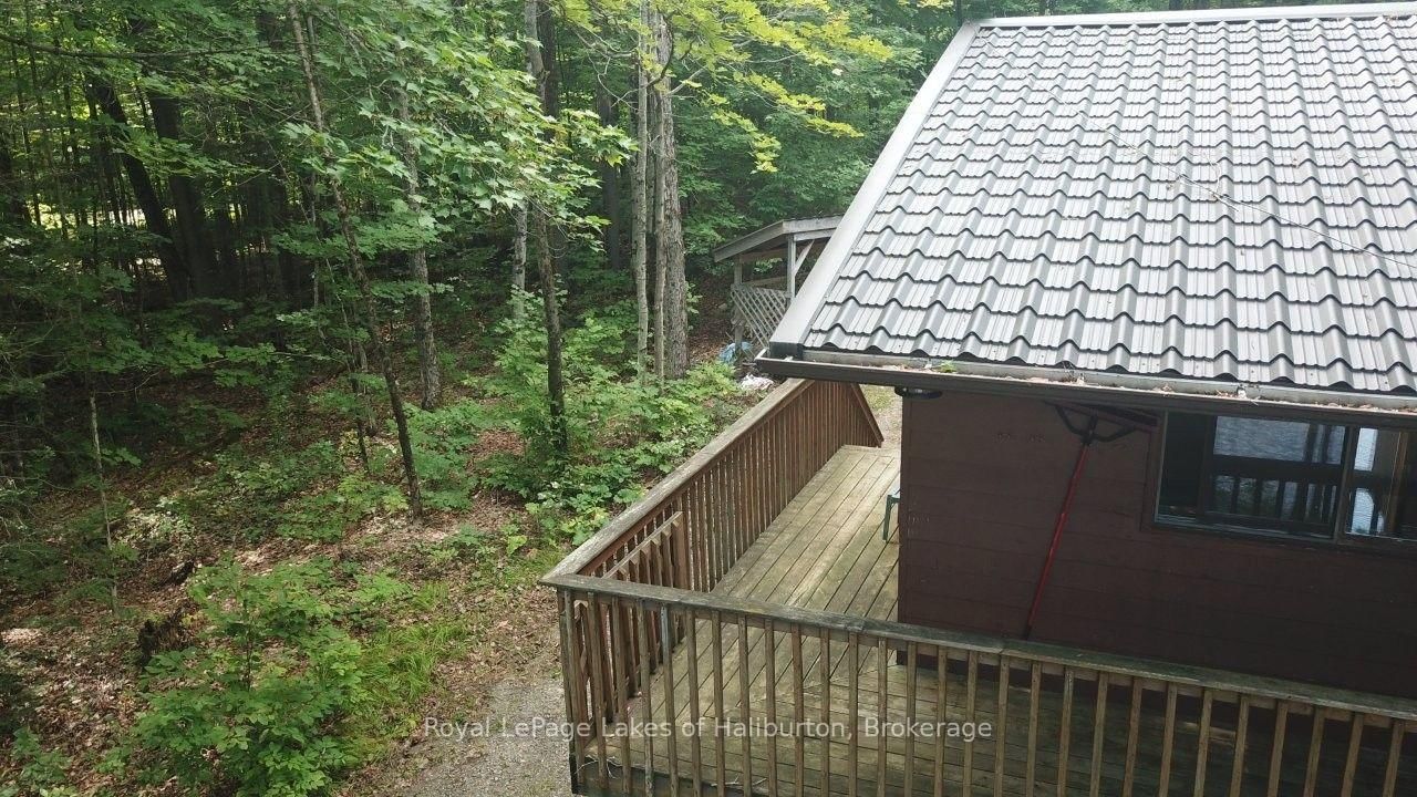 1214 Hubbard & Montgomery Lane • Highlands East, ON photo 17
