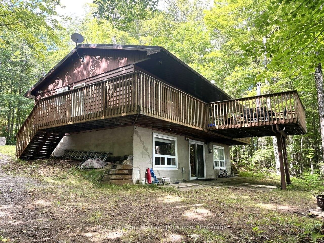 1214 Hubbard & Montgomery Lane • Highlands East, ON photo 4