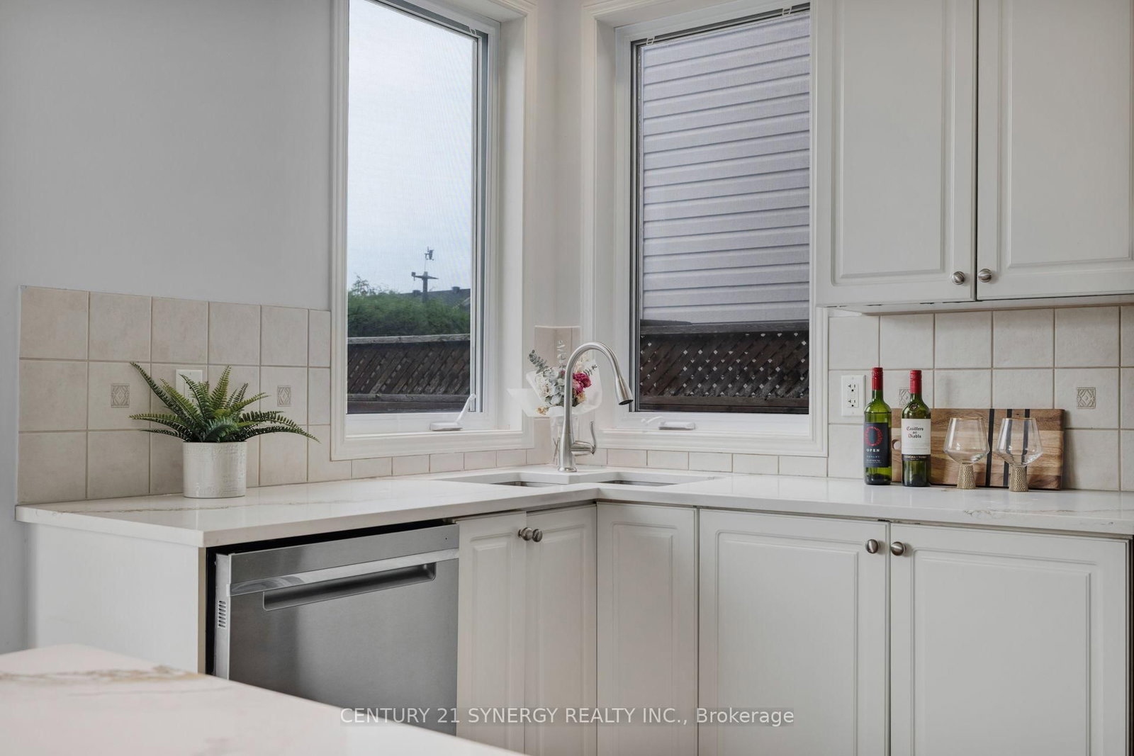 413 Muirland Avenue • Ottawa, ON photo 20