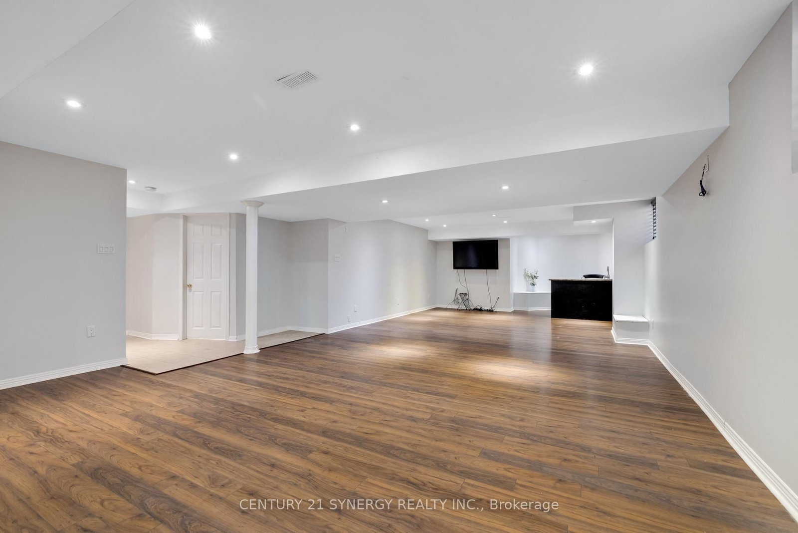 413 Muirland Avenue • Ottawa, ON photo 42
