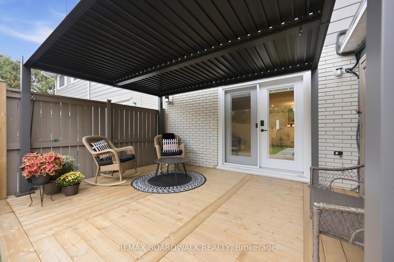 11 Maple Avenue • Brockville, ON photo 5