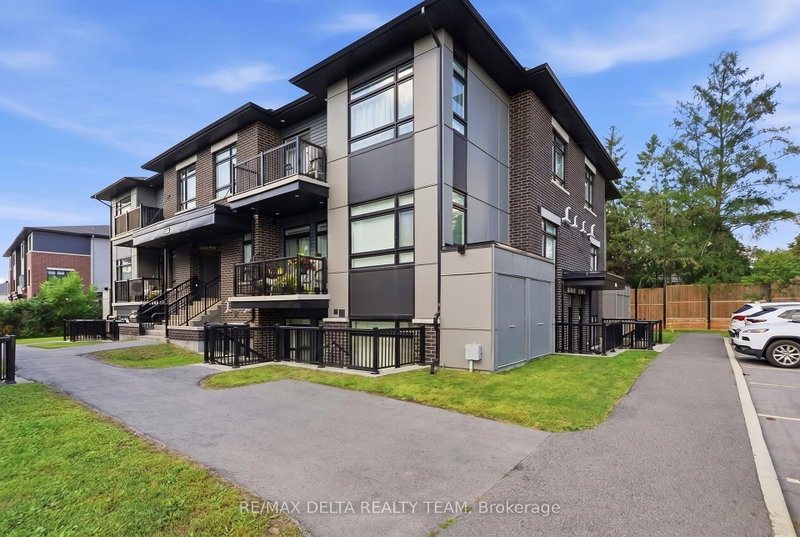 13 - 400 C Rolling Meadow Crescent