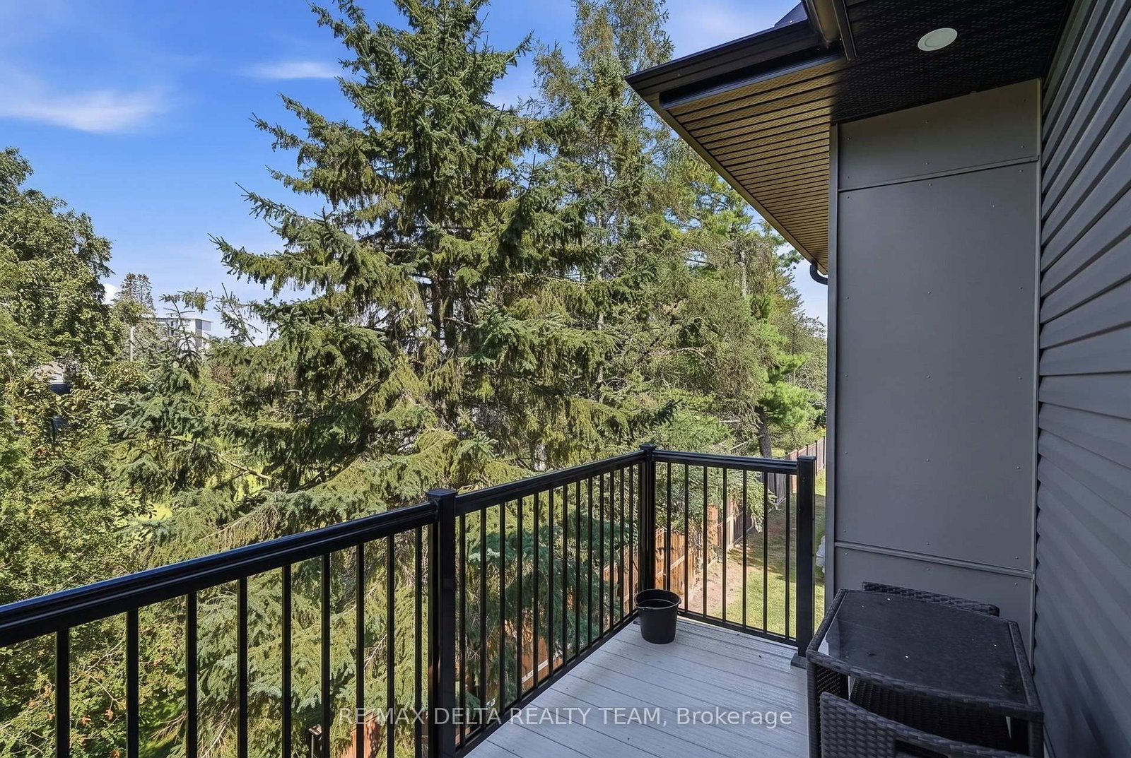 400 C Rolling Meadow Crescent • #13 • Ottawa, ON photo 10