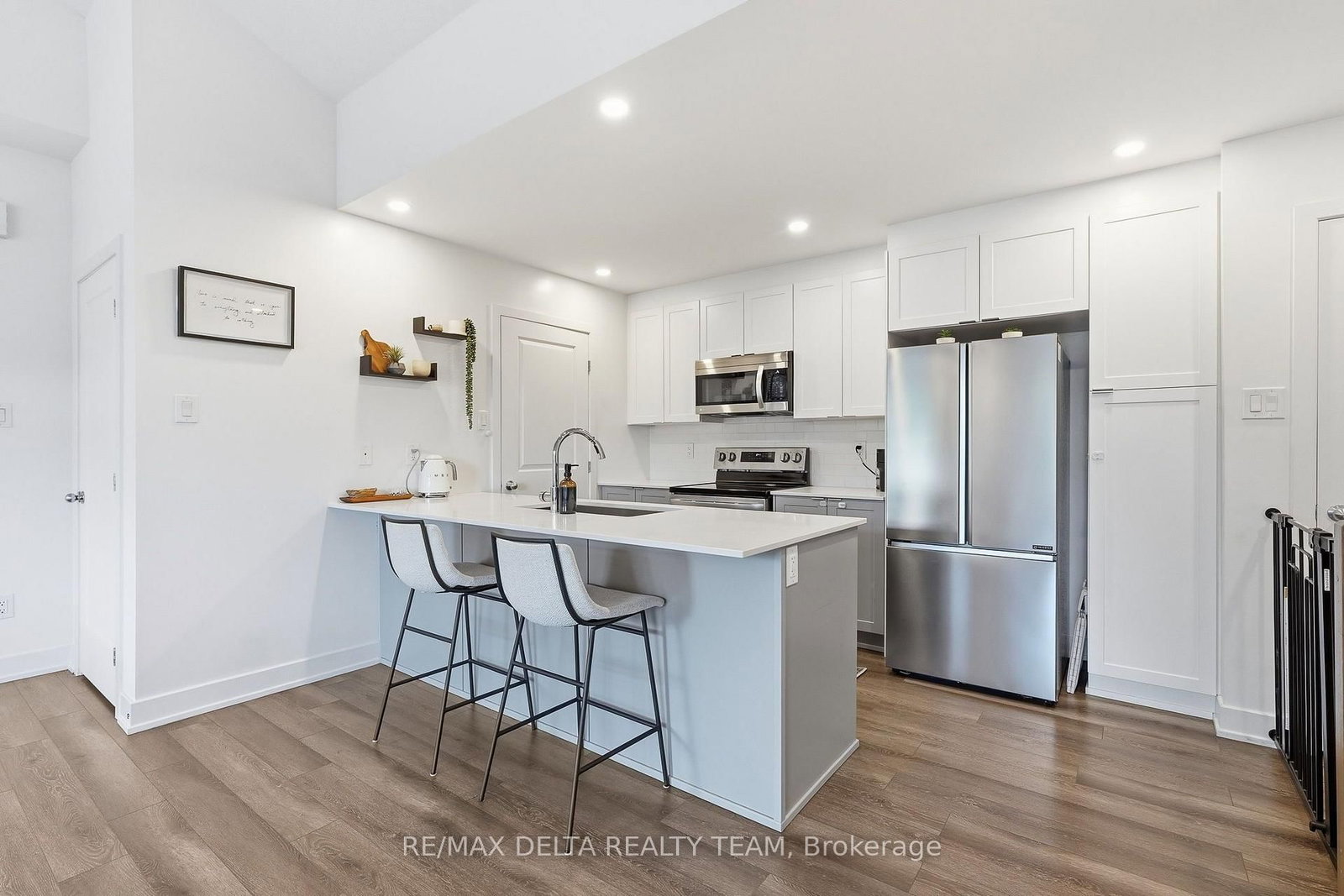 400 C Rolling Meadow Crescent • #13 • Ottawa, ON photo 12