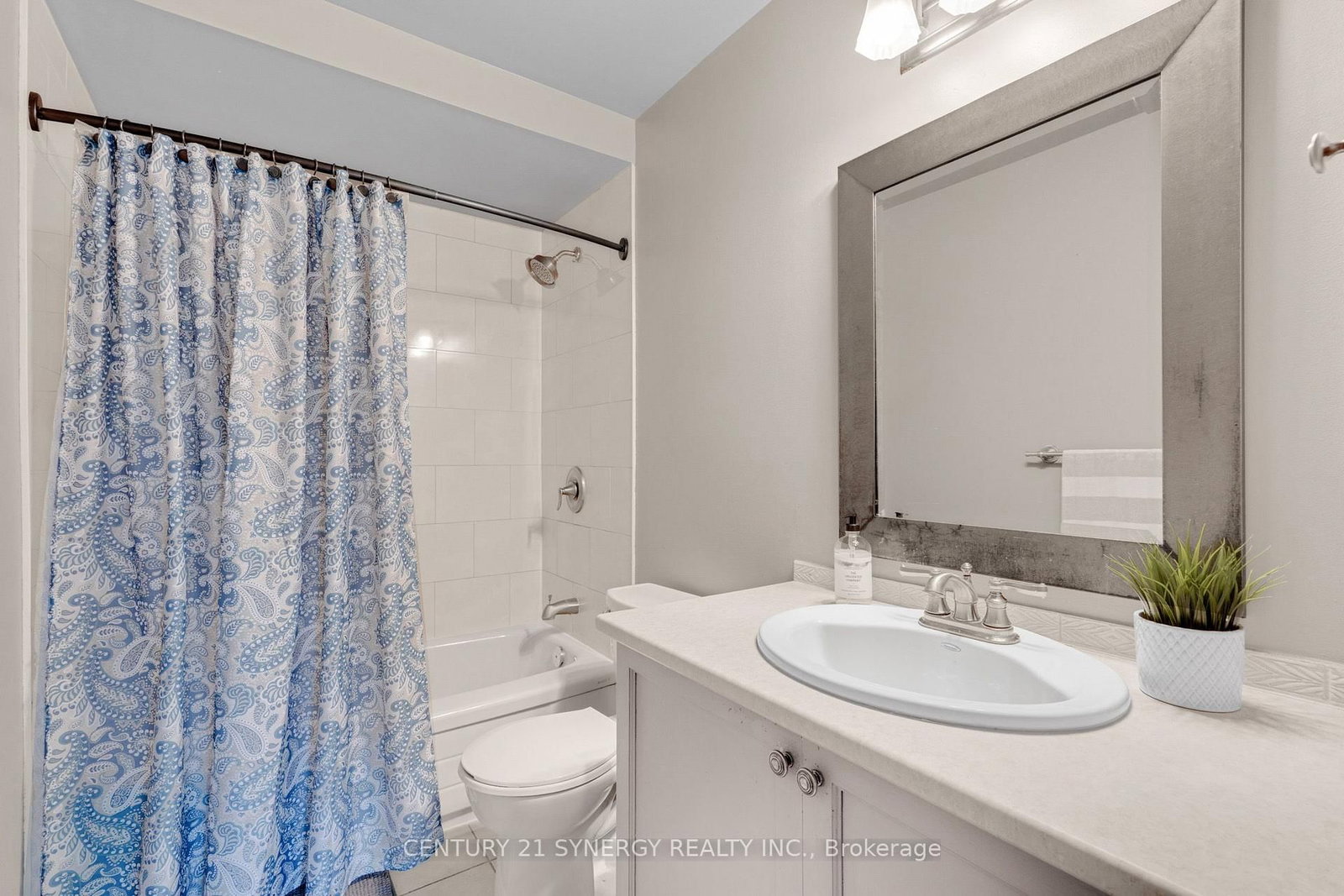 1932 Ashmont Street • Ottawa, ON photo 24