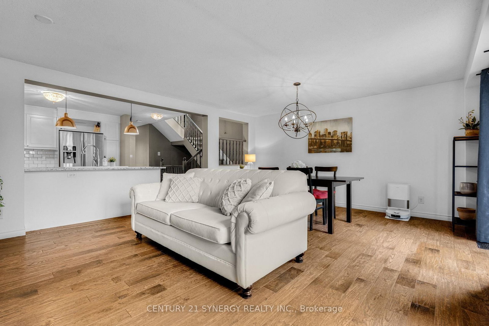 1932 Ashmont Street • Ottawa, ON photo 6