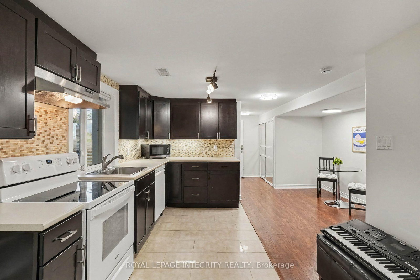 7009 Notre Dame Street • Ottawa, ON photo 16