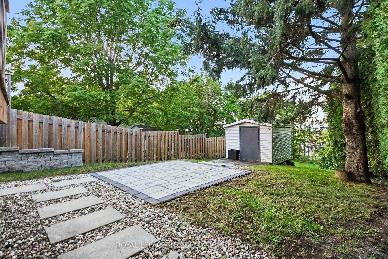 7009 Notre Dame Street • Ottawa, ON photo 21