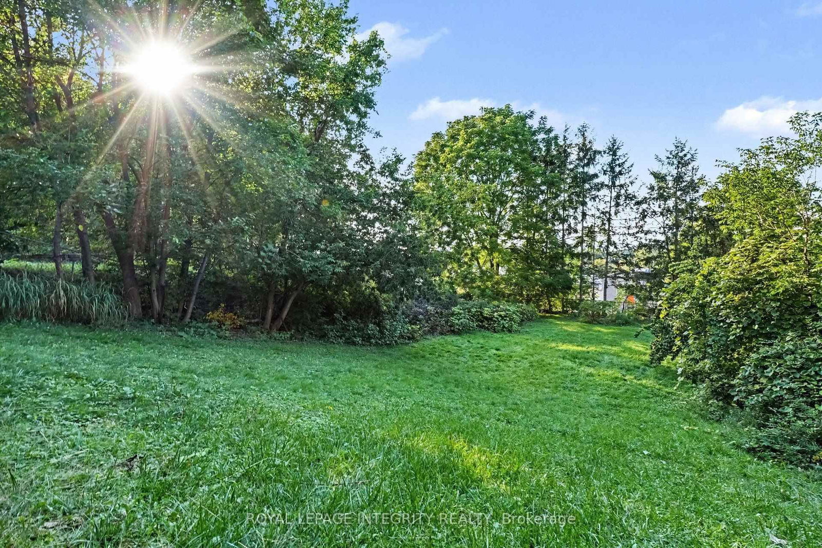 7009 Notre Dame Street • Ottawa, ON photo 22