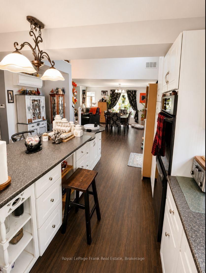 1630 Musclow Greenview Road • Bancroft, ON photo 8
