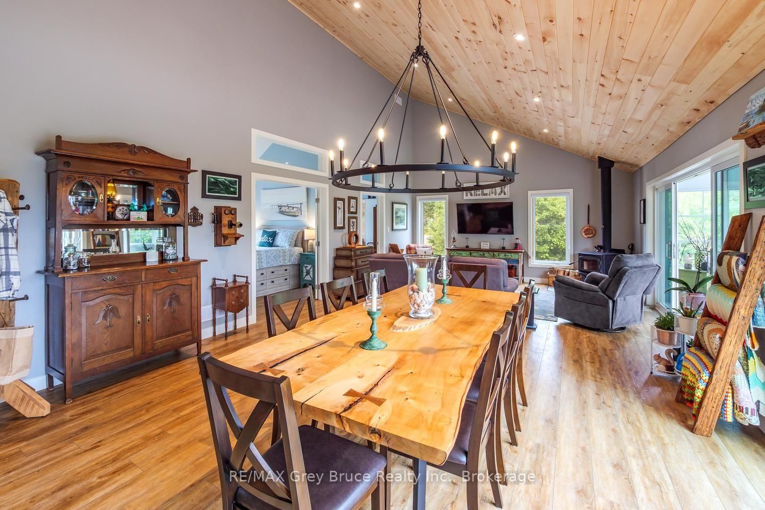 145 Devils Glen • Northern Bruce Peninsula, ON photo 12