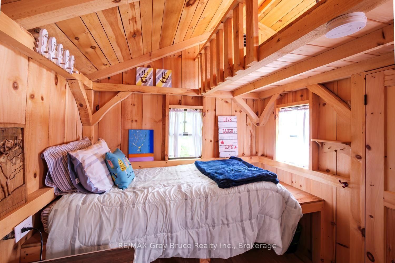 145 Devils Glen • Northern Bruce Peninsula, ON photo 37