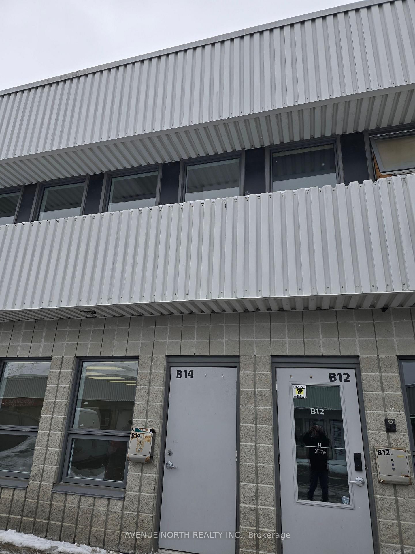 Front view of B14-2285 St Laurent Boulevard, Ottawa
