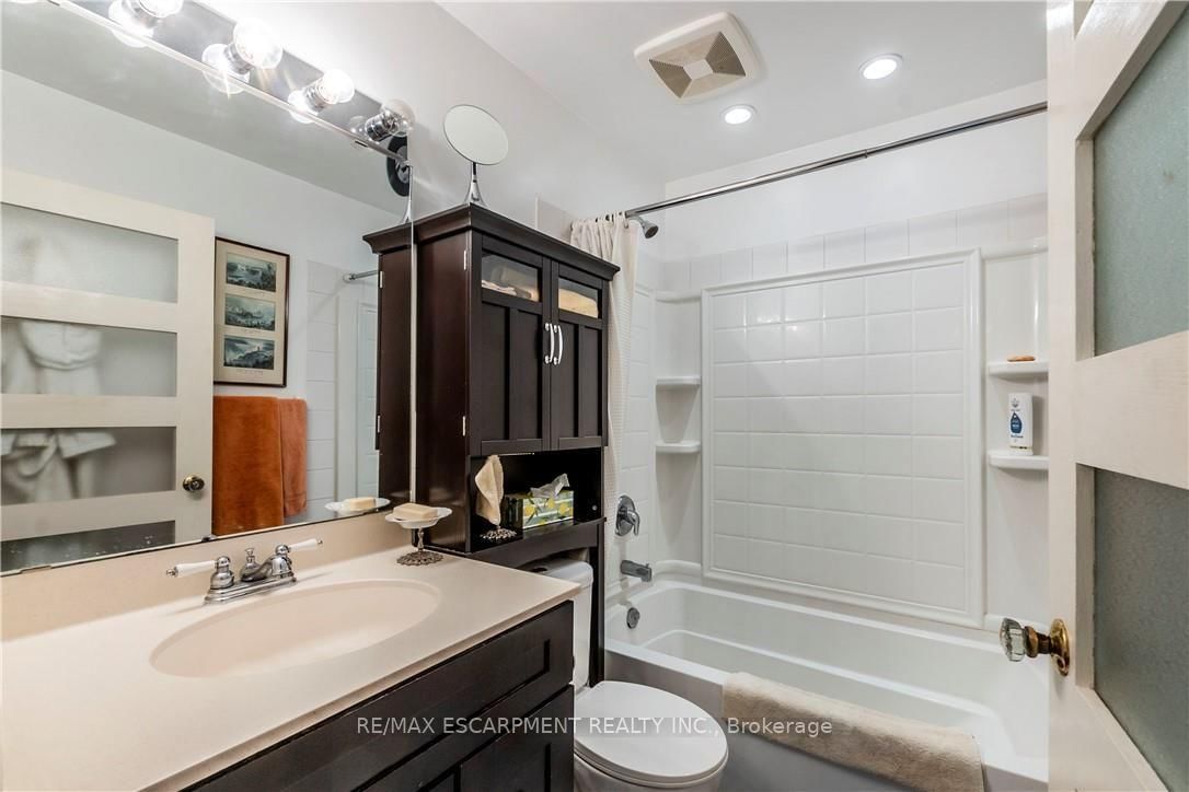 13 McMaster Avenue • Welland, ON photo 30