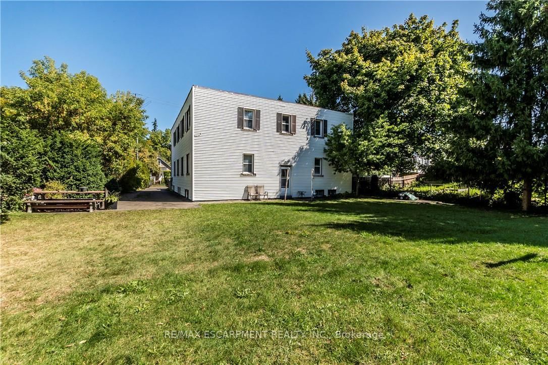13 McMaster Avenue • Welland, ON photo 34