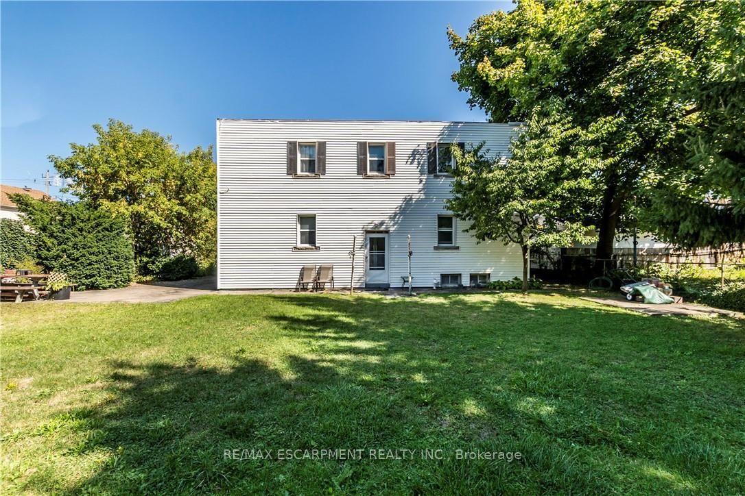13 McMaster Avenue • Welland, ON photo 35