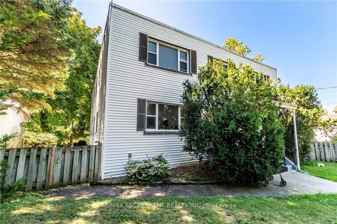 13 McMaster Avenue • Welland, ON photo 5