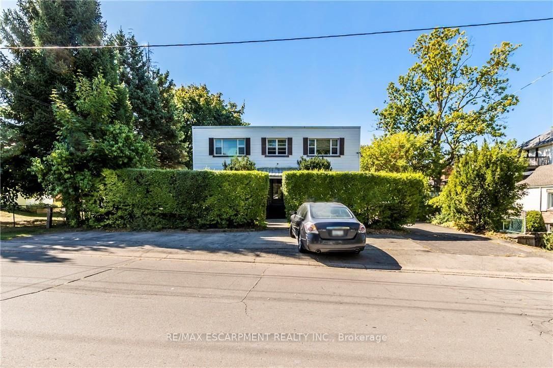 13 McMaster Avenue • Welland, ON photo 6