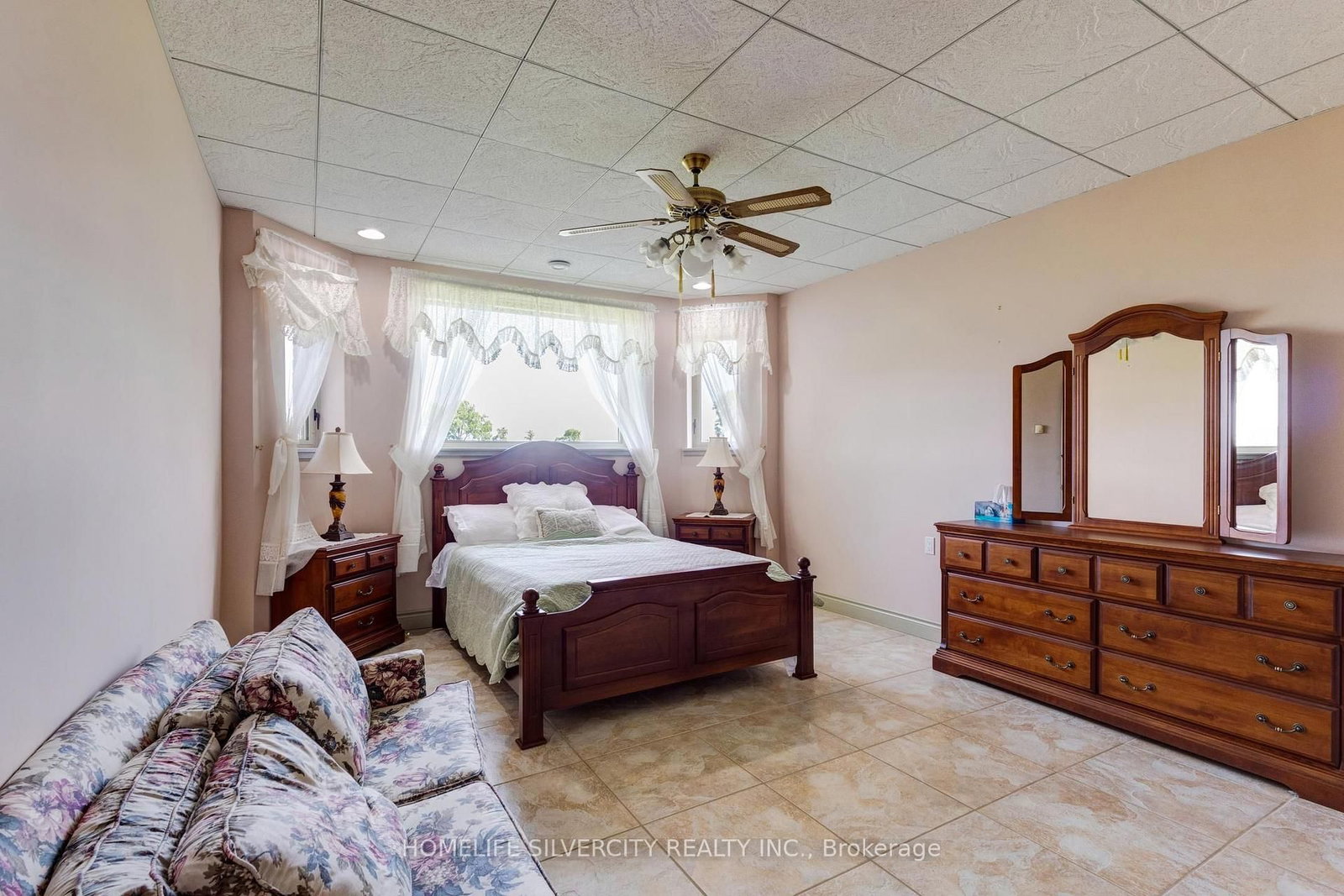 21000 Admiral Drive • Lakeshore, ON photo 23