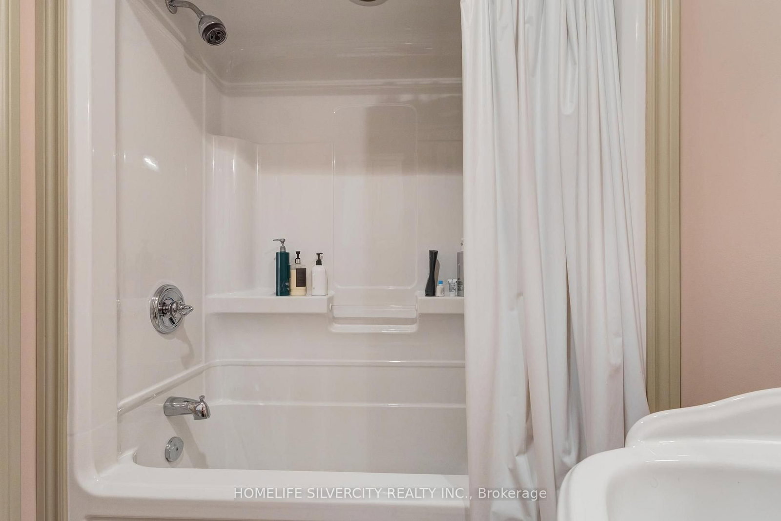 21000 Admiral Drive • Lakeshore, ON photo 28