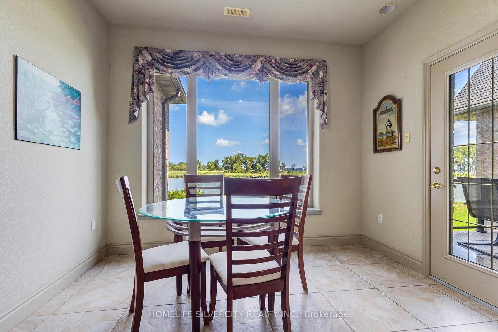 21000 Admiral Drive • Lakeshore, ON photo 36