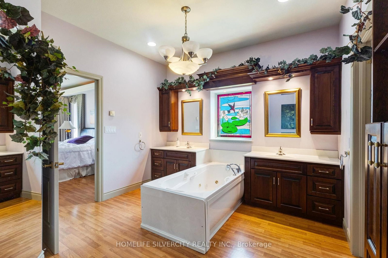21000 Admiral Drive • Lakeshore, ON photo 41