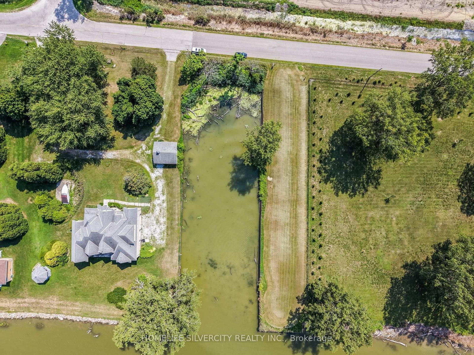 21000 Admiral Drive • Lakeshore, ON photo 9