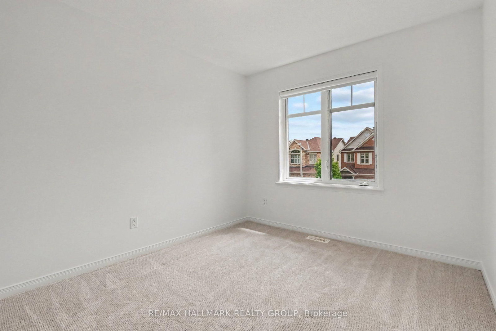 244 Calaveras Avenue • Ottawa, ON photo 24