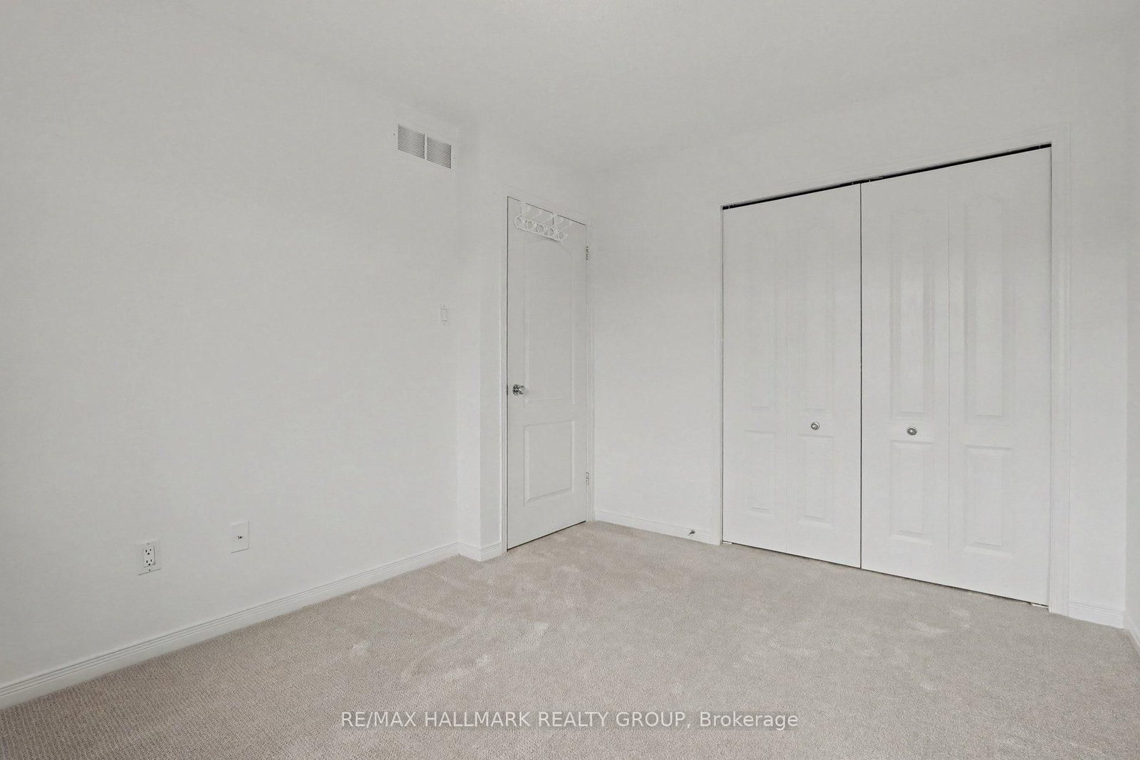 244 Calaveras Avenue • Ottawa, ON photo 25