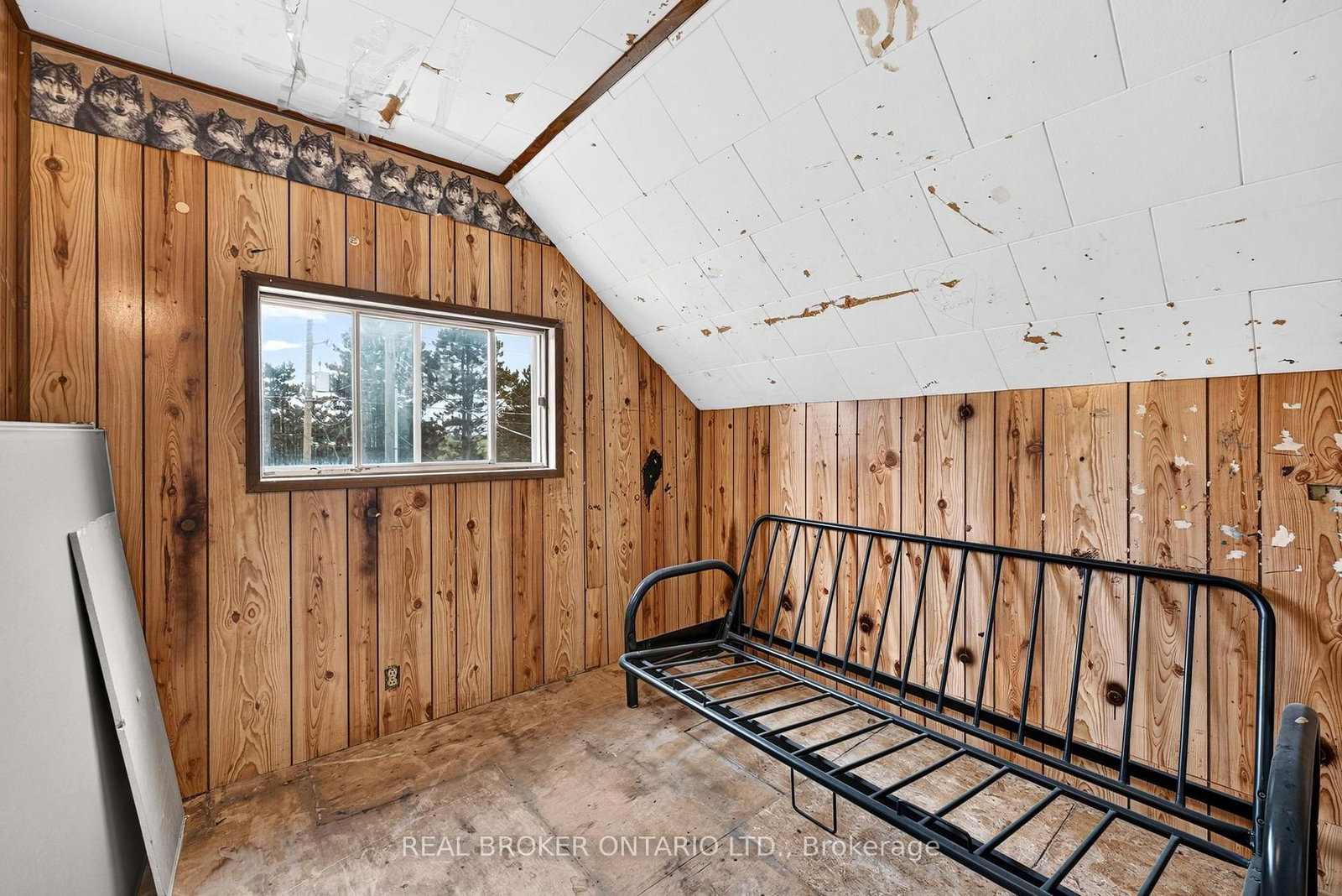 19 Coleman Street • Huron East, ON photo 24